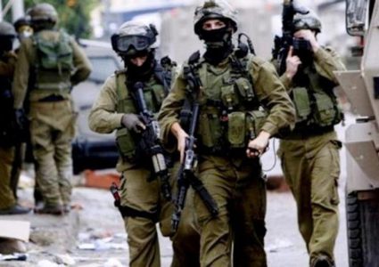 الاحتلال يقتحم جمعية تطوع للأمل