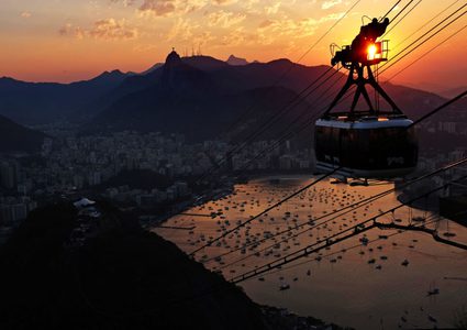 كادت أن تفقد حياتها من أجل صورة