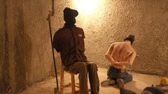 40 أسيراً خضعوا لجلسات تعذيب نفسي وجسدي