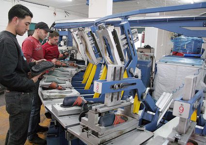 كورونا ينعش الصناعة في الخليل