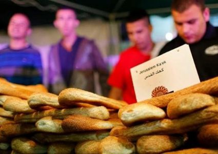 الاحتلال يغلق مخبزا في البلدة القديمة بالقدس ويعتقل مواطنا
