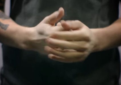 كيف نحافظ على سلامة المفاصل ونطيل عمرها؟