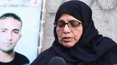 الاحتلال يمنع والدة الشهيد سامي أبو دياك من زيارة نجلها الأسير