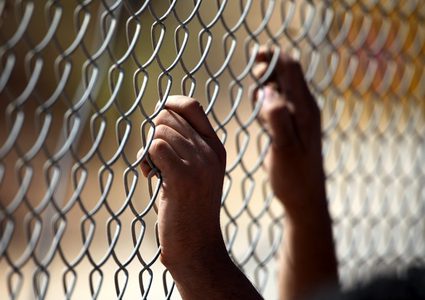 فارس: الإحتلال يشدد إجراءاته القمعية بحق الأسرى