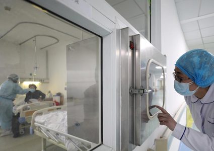 فبراير يسجل أقل عدد إصابات بفيروس الكورونا منذ اكتشافه