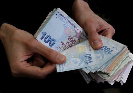 تراجع الليرة التركية بسبب الصدام العسكري في سوريا