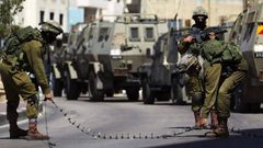 الاحتلال يغلق حاجز تياسير في كلا الاتجاهين