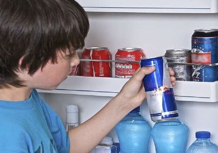 خبير يحذر من تناول مشروبات الطاقة عشوائيا
