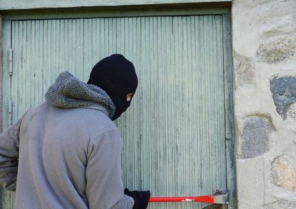 لص حاول سرقة مطعم ليجد مفاجأة في انتظاره