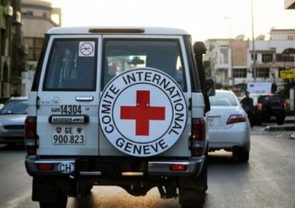 نابلس: تسليم رسالة للصليب الأحمر حول ظروف الأسرى الصحية