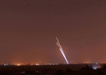 الاعلام العبري: صافرات الانذار تدوي في مستوطنات غلاف غزة