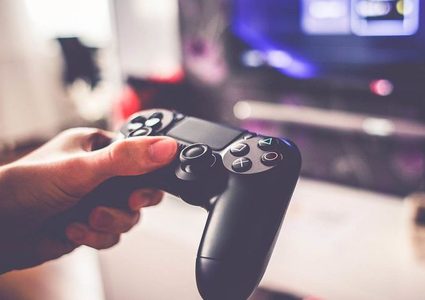 كورونا يجبر فيسبوك وبلايستيشن على الإنسحاب من مؤتمر عالمي