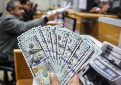 بدء صرف المنحة القطرية لـ 120 ألف أسرة بغزة