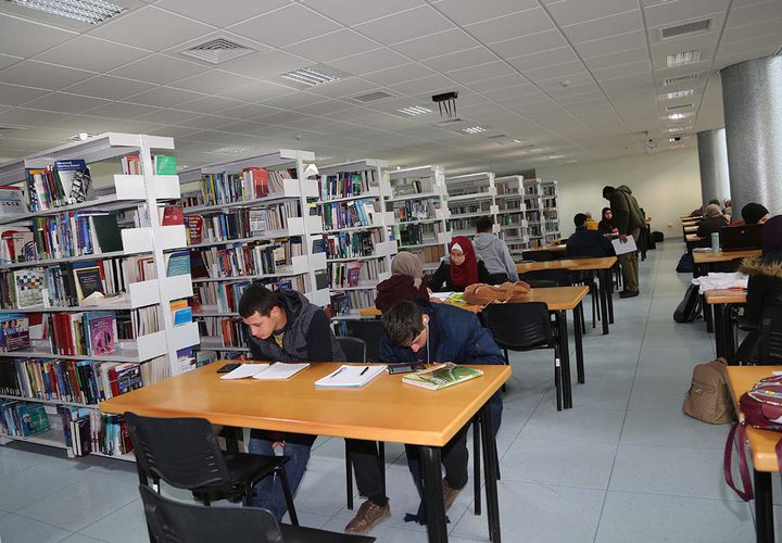 مكتبة جامعة النجاح الوطنية...منهل العلوم ومنبر الثقافة