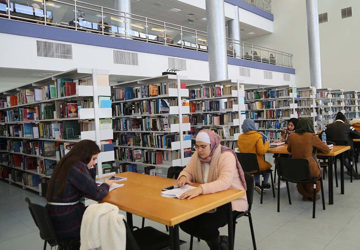 مكتبة جامعة النجاح الوطنية...منهل العلوم ومنبر الثقافة