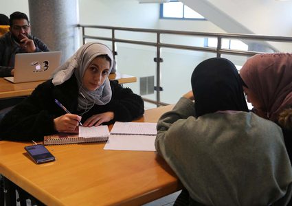 مكتبة جامعة النجاح الوطنية...منهل العلوم ومنبر الثقافة