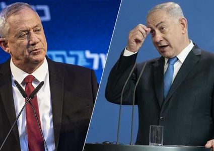 "هآرتس": مقربون من نتنياهو يتجسسون على غانتس