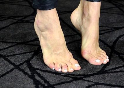 اكتشاف السبب الرئيسي الذي منع الإنسان من المشي قبل 3.5 مليون سنة