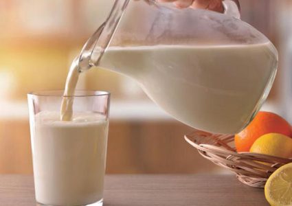 دراسة: الحليب قد يزيد احتمالية إصابة النساء بسرطان الثدي