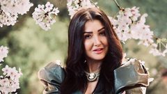 غادة عبدالرازق تتبنى طفلاً في مسلسل "سلطانة المعز"