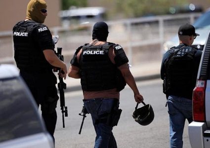 طُرد من عمله فقتل 6 أشخاص