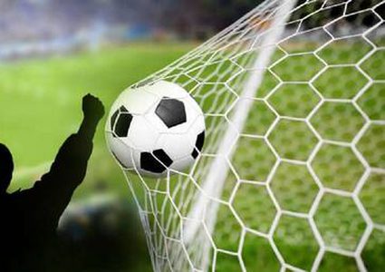 نادي أوروبي لعزل مدربه الإيطالي بسبب كورونا