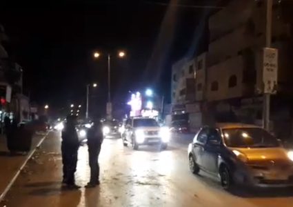 مستوطنون يقتحمون بلدة حوارة جنوب نابلس بحماية قوات الاحتلال