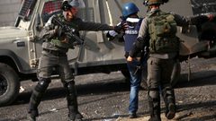 الاحتلال يعقد اليوم جلسات محاكم لثلاثة صحفيين