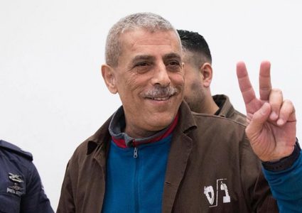 هيئة الأسرى: الاحتلال يواصل عزل الأسير وليد دقة بظروف قاسية