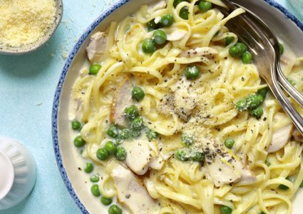 باستا بالدجاج والبازيلا