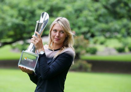 لاعبة التنس ماريا شارابوفا تعلن اعتزالها