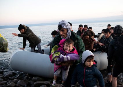 مصرع طفل لاجئ في طريقه من تركيا إلى اليونان