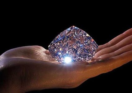 تطوير طريقة جديدة لصناعة الماس