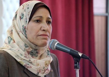 حمد تبحث زيادة مشاركة النساء في الاتحادات والنقابات