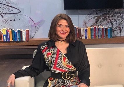 هيدي كرم تعلن إصابة شقيقتها بوعكة صحية