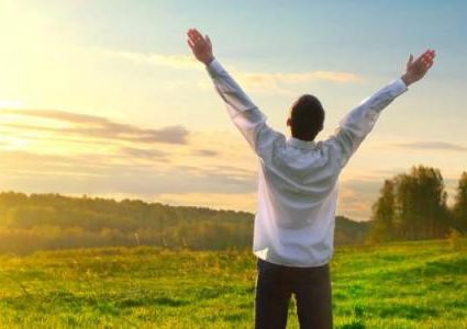 جامعة هارفرد تكشف عن الصيغة الحقيقية للشعور بالسعادة