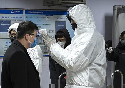 رجل يحكي معاناته المريرة بعد الإصابة بالكورونا