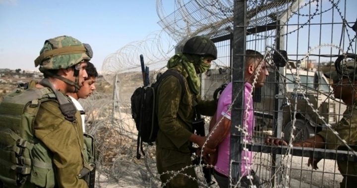 قوات الاحتلال تعتقل 3 مقدسيين أثناء مرورهم عبر معبر الكرامة