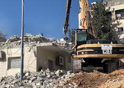 العيساوي: تصاعد اعتداءات الاحتلال على بلدة العيساوية