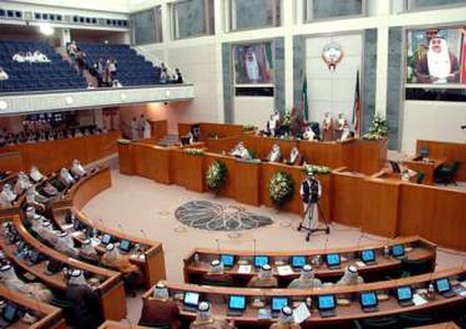 نواب كويتيون يطالبون بوقف الرحلات الجوية مع مصر