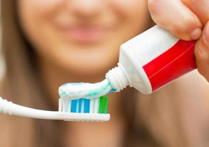 دراسة: تنظيف الأسنان بالفرشاة يحميك من مرض السكري