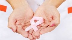 العوامل الأساسية المسببة لتطور سرطان الثدي