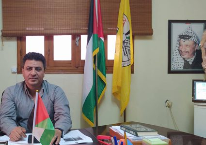 نصر: إدخال اسرائيل الاموال بيدها لحماس هدفها تفتيت الموقف الموحد