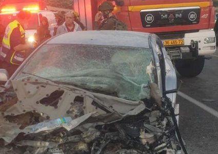 مصرع شابين بحادث سير