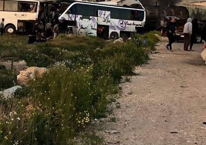 مصرع 30 شخصًا جراء حادث سير على طريق حمص دمشق في سوريا