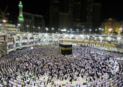 المملكة السعودية تعيد فتح الحرمين