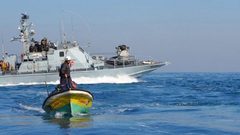 زوارق الاحتلال تطلق النار تجاه الصيادين شمال قطاع غزة
