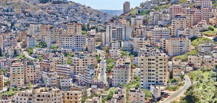 محافظ نابلس يصدر قرارات احترازية للحماية من "كورونا"