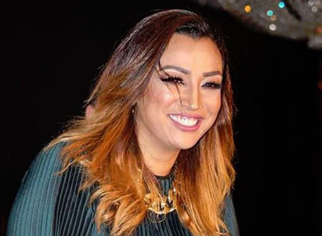 الفنانة صفاء جلال تطلب الدعاء لنجلتها