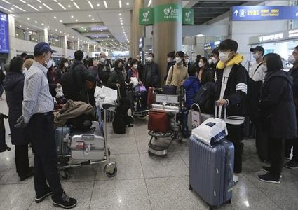 12 ألف أجنبي يغادرون "إسرائيل" هروباً من العزل